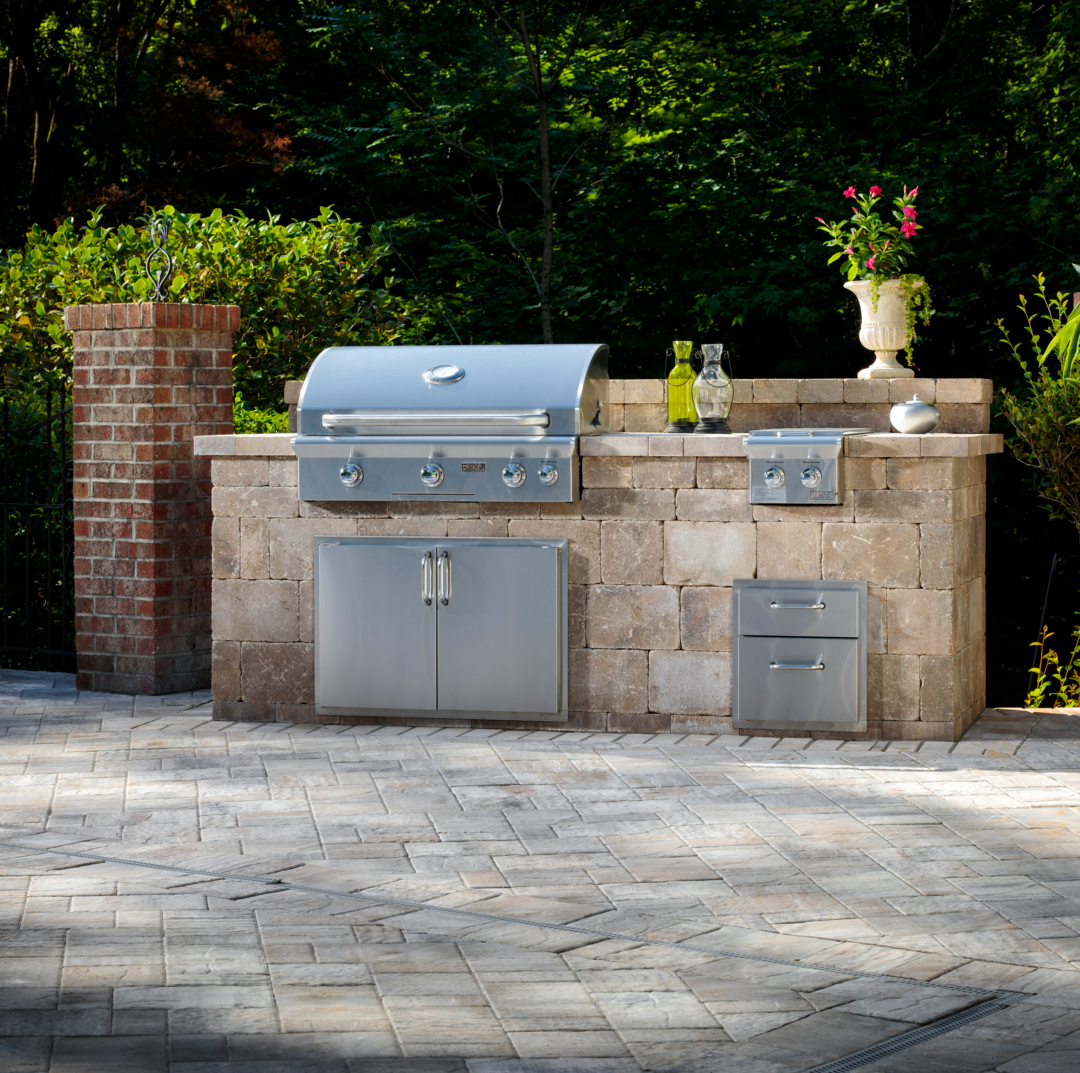 Rounding Up Our Best Outdoor Kitchen Inspiration for National Grilling ...