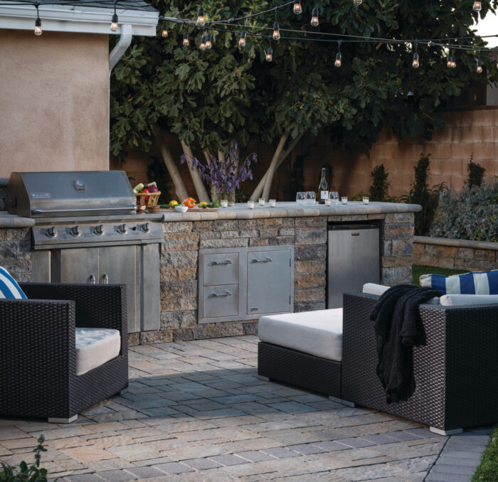 Built-In Outdoor Grill Design Ideas & Inspiration from Belgard